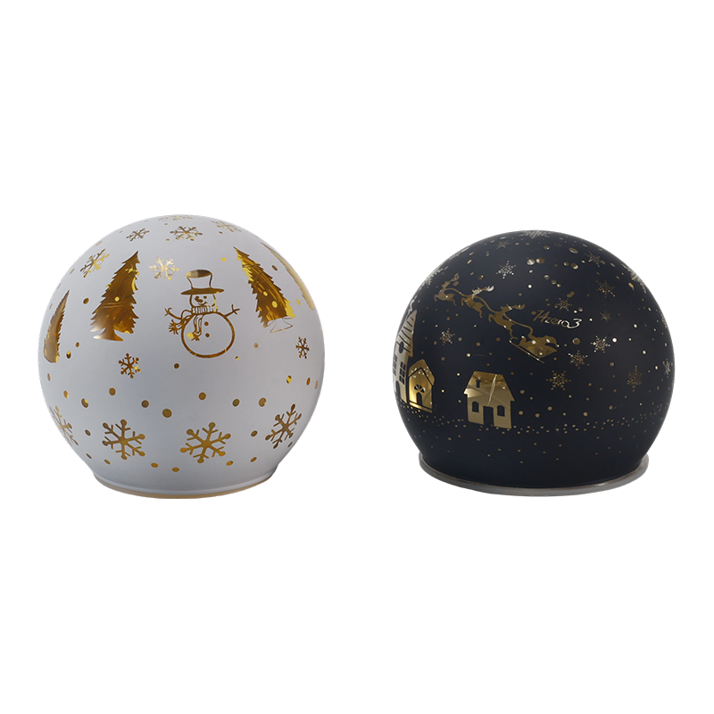 Lampu Bola Kaca yang Meriah (Warna-warni / Pohon Natal / Pemandangan Malam / Gaya Manusia Salju)